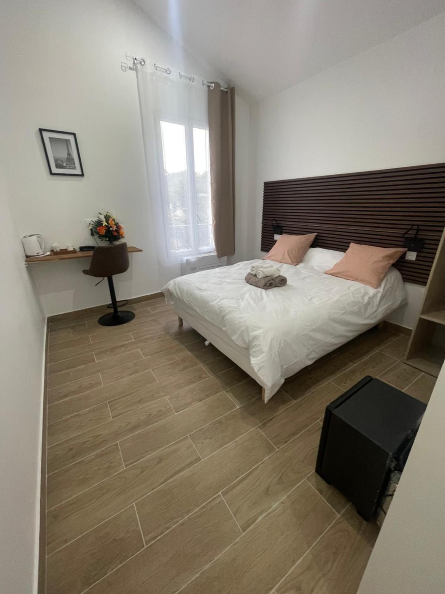סן-דני Hotel Du Parc Canal - Stade De France מראה חיצוני תמונה