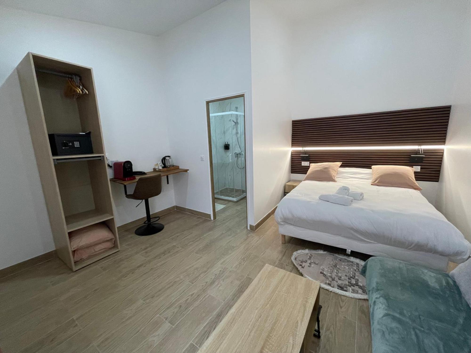 סן-דני Hotel Du Parc Canal - Stade De France מראה חיצוני תמונה